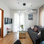 Nick Apartmán *