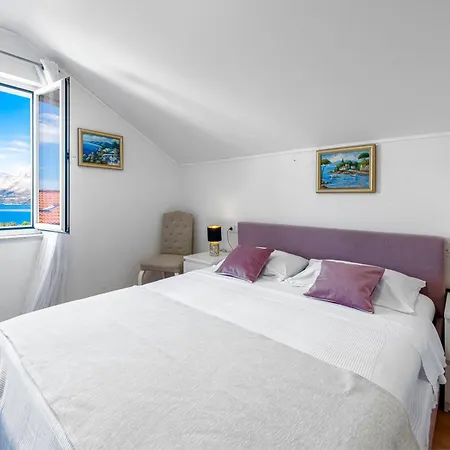 Nick Apartman